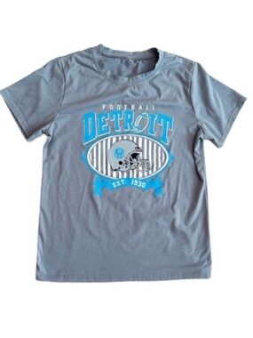 #52 DETROIT ~ Gray Monogram Football Short Sleeve T-Shirt size M